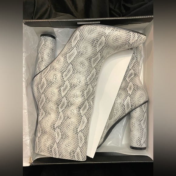 Snake Print Fall/Winter Bootie - Picture 4 of 8